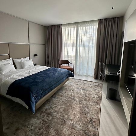 Abi'S Hotel & Spa Vlorë Buitenkant foto