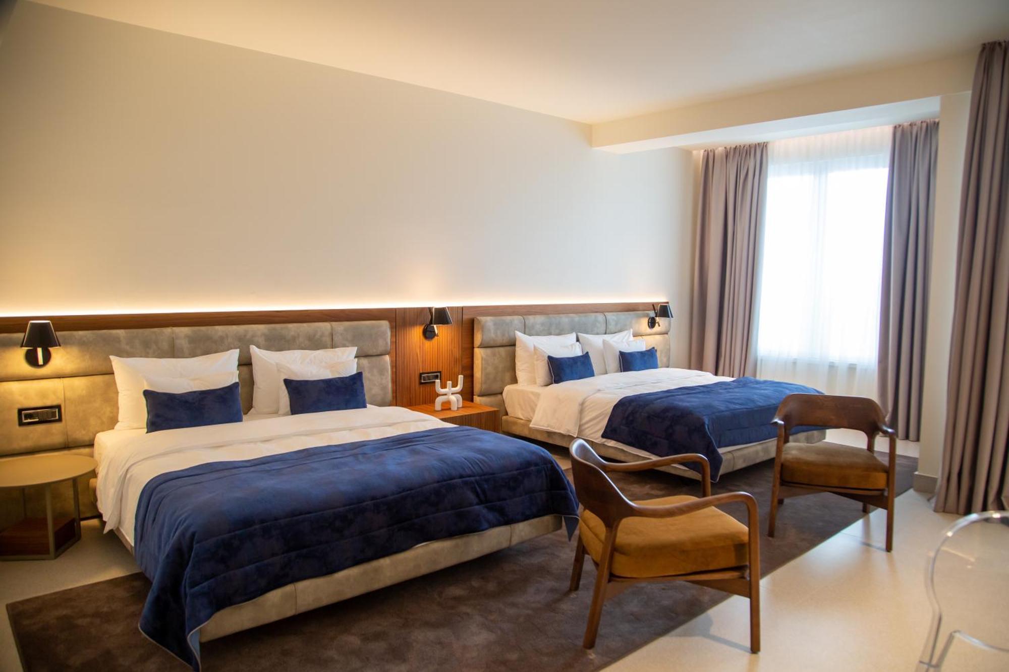 Abi'S Hotel & Spa Vlorë Buitenkant foto