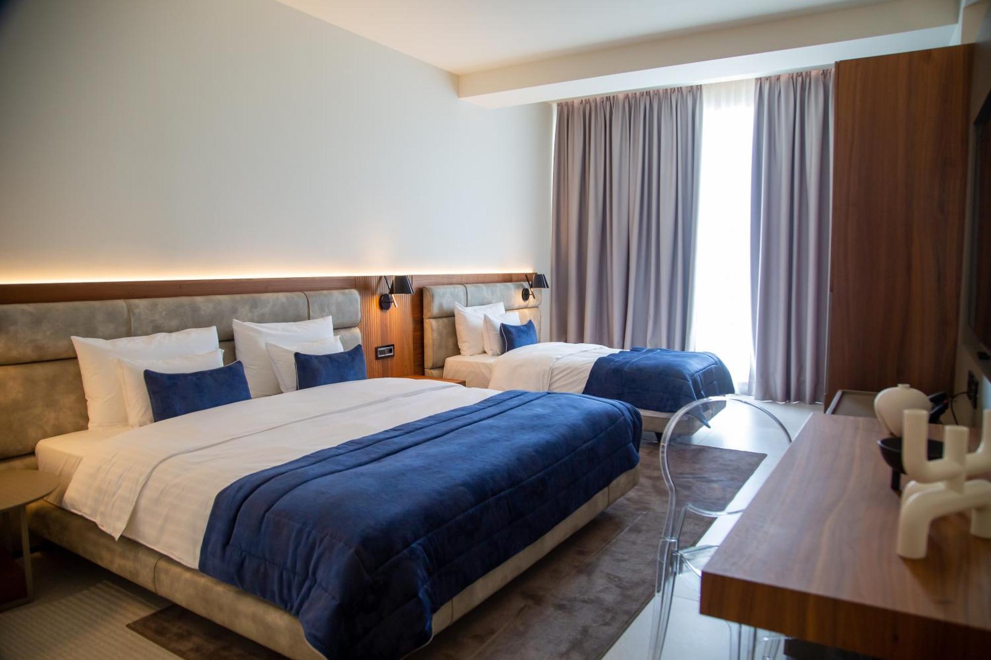 Abi'S Hotel & Spa Vlorë Buitenkant foto