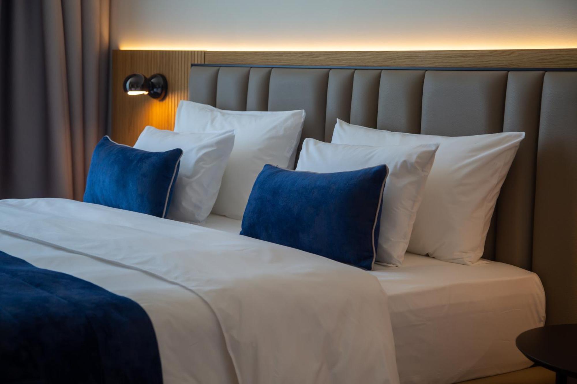 Abi'S Hotel & Spa Vlorë Buitenkant foto